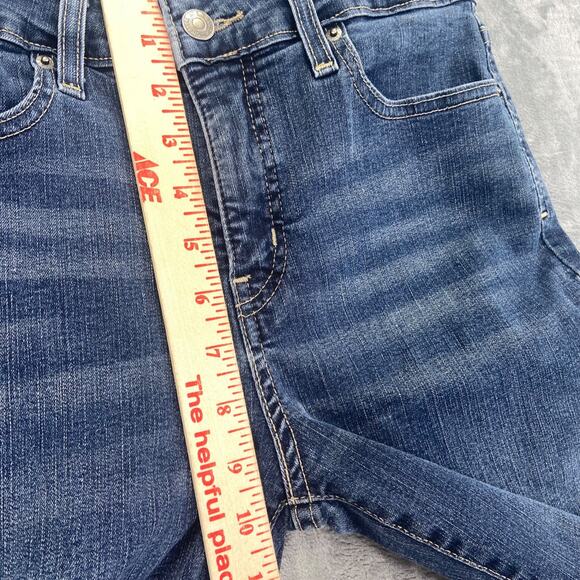 Signature Levi Strauss Women's Straight Jeans Size 8M Dark Wash - Picture 8 of 10